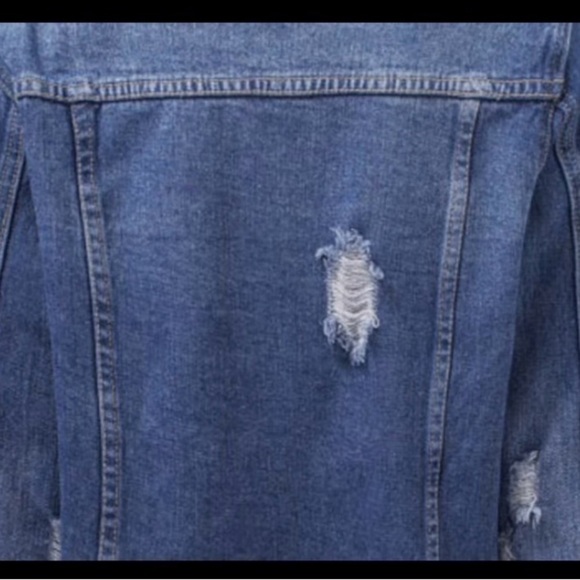 Denim jacket with distressed and raw hem design to highlight your chic style - Picture 7 of 10